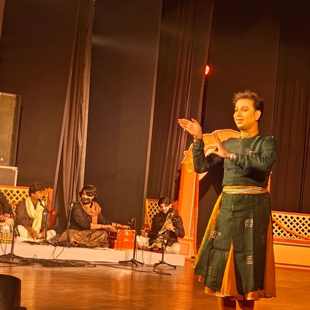 लखनऊ में घराना संगीत समारोह:पखावज, शास्त्रीय गायन और कथक की प्रस्तुतियों को दर्शकों ने सराहा