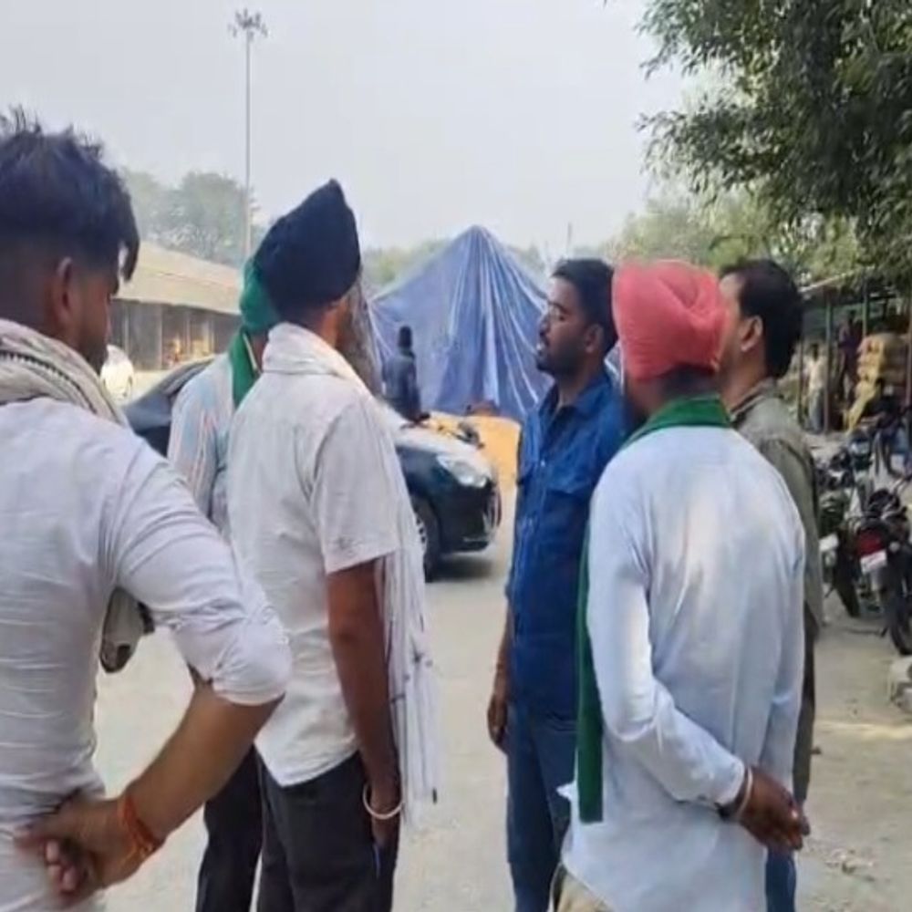 बंडा के केंद्रों पर दूसरे जिलों के किसानों का धान-तौला:पीलीभीत और तिलहर की खरीद दर्ज, अधिकारी बेखबर