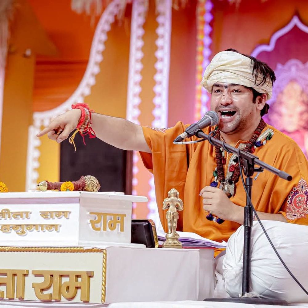 धीरेंद्र शास्त्री बोले-बुंदेलखंडी भाषा में पति को कहते हैं खसम:कहा-हमारी कथा नहीं चली, पूरे देश में यही बयान चर्चा में रहा