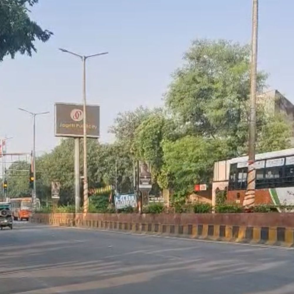 मुरादाबाद में छाए बादल, शाम तक बारिश का अलर्ट:17KM की रफ्तार से चली हवाएं, 30 डिग्री तापमान