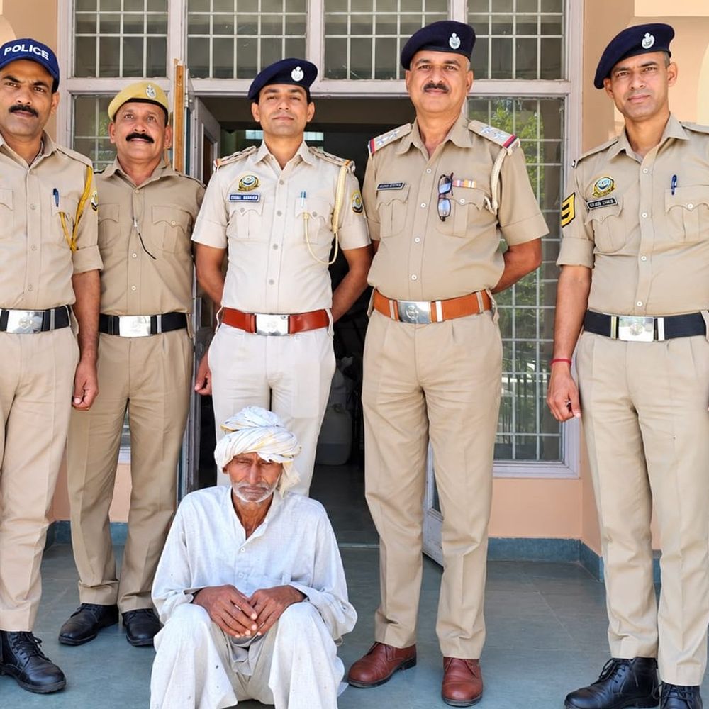 मंडी में नशा तस्करी नेटवर्क के 6 आरोपी गिरफ्तार:568 ग्राम अफीम, 5.535 किलो चरस बरामद; हरियाणा से 75 साल का तस्कर पकड़ा