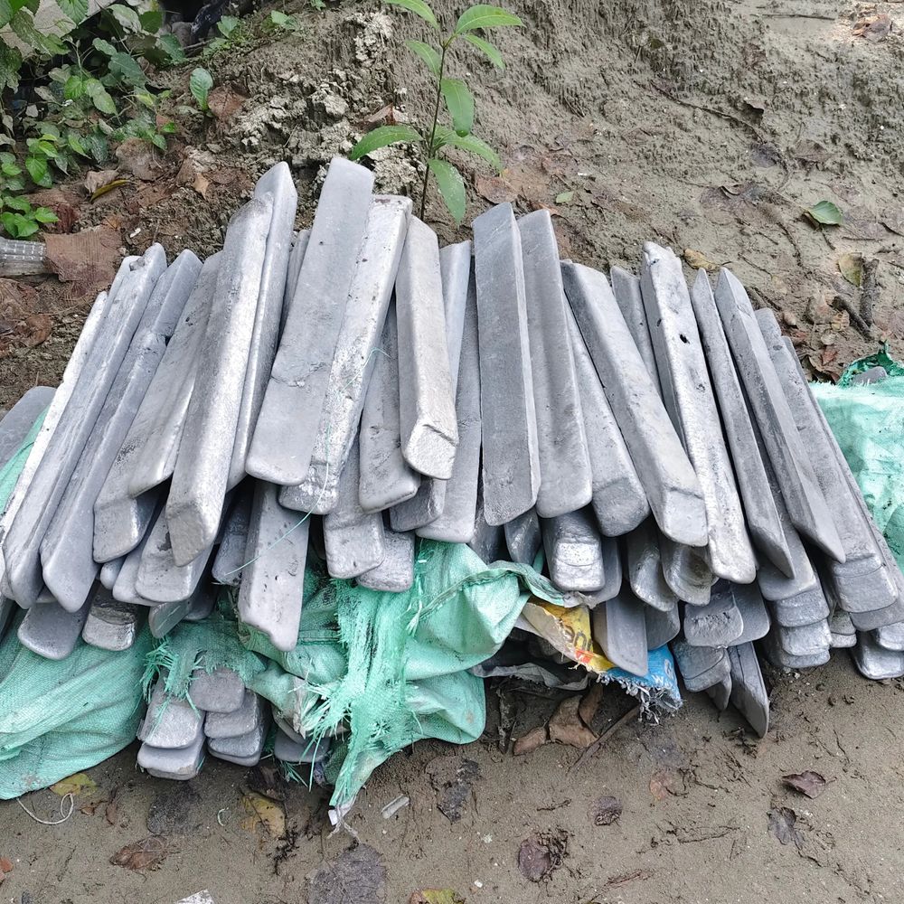 बेलसर में बिजली के तार गलाने की अवैध फैक्ट्री पकड़ी:3 क्विंटल से ज्यादा रॉड जब्त, 2 गिरफ्तार; चोरी के तारों से कनेक्शन की जांच