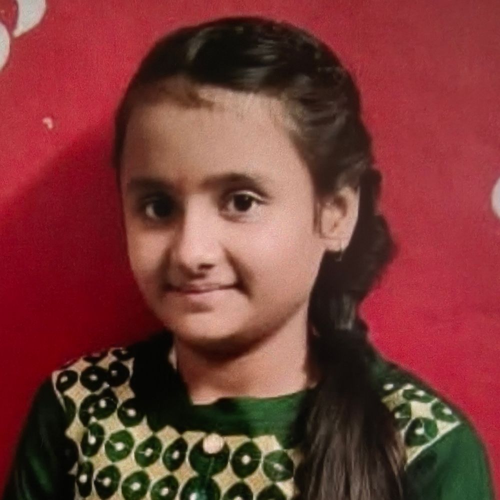 झूला झूलते समय धोती में फंसी छात्रा की गर्दन, मौत:कानपुर में मां सामने बैठकर पी रही थी चाय; कराटे में मिला था मेडल