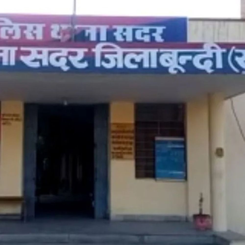 चोरी की बाइक के साथ आरोपी गिरफ्तार:बूंदी के खेल संकुल के लेकर कर हुआ था फरार, सदर पुलिस ने नाकाबंदी में दबोचा
