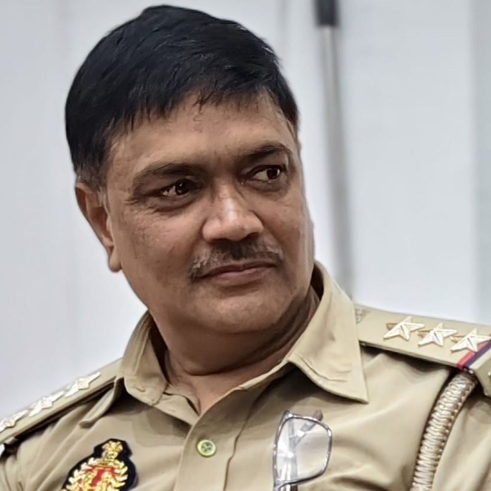 बंदी की मौत मामले में इंस्पेक्टर को क्लीनचिट:15 दिन बाद मिली बहाली, सलेमपुर में अपराध निरीक्षक बने