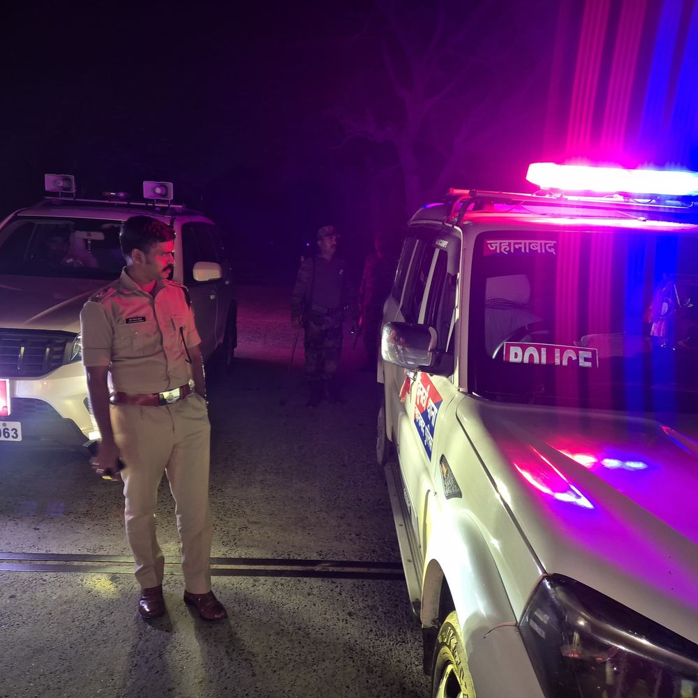 जहानाबाद SP ने गश्ती वाहनों का अचानक निरीक्षण किया:संदिग्ध गतिविधियों पर नजर रखने के दिए निर्देश, इमरजेंसी सेवाओं को बेहतर बनाना उद्देश्य