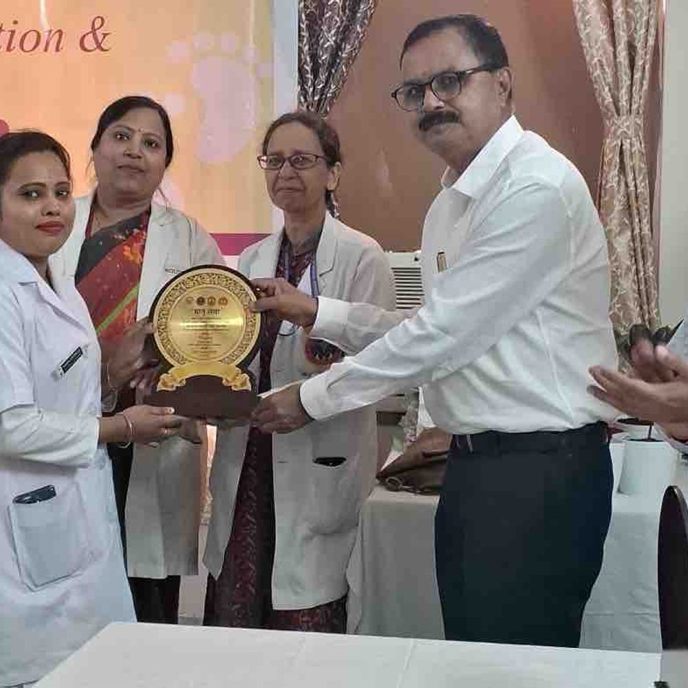 गोरखपुर में मातृ मृत्यु रोकने के लिए स्वास्थ्य विभाग अलर्ट:बीआरडी में डॉक्टरों ने की समीक्षा, समय पर इलाज और बेहतर सुविधाओं पर जोर