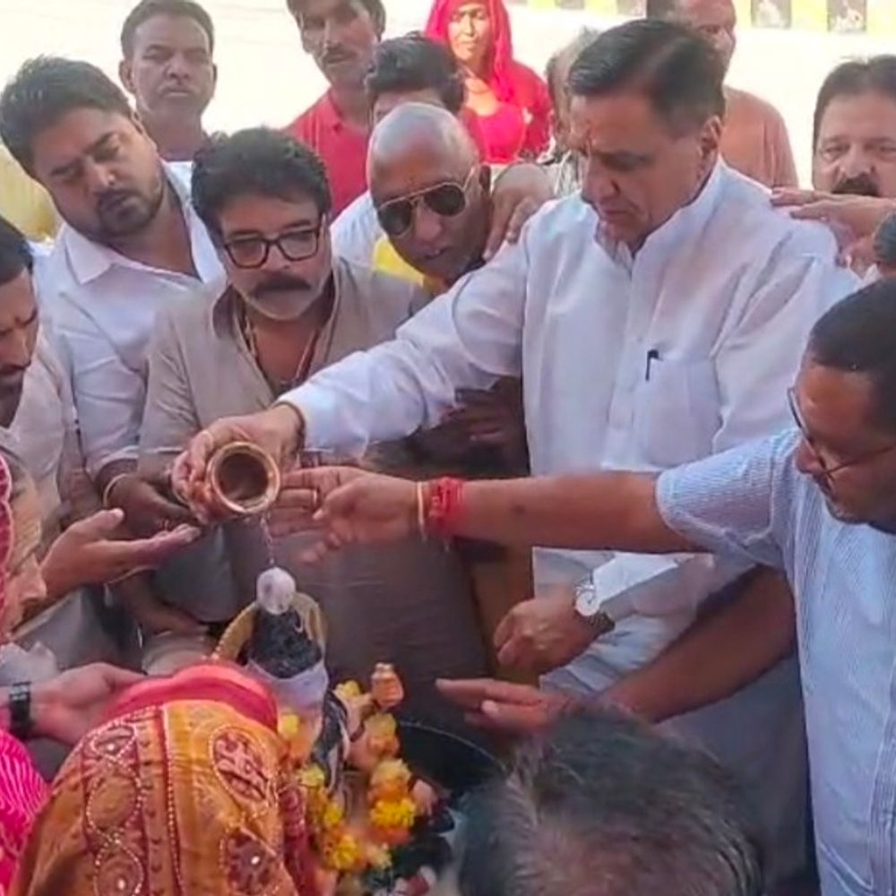 चूरू में नए पीपलेश्वर महादेव मंदिर का लोकार्पण:विधायक और सभापति ने पूजा-अर्चना कर की सुख-समृद्धि की कामना