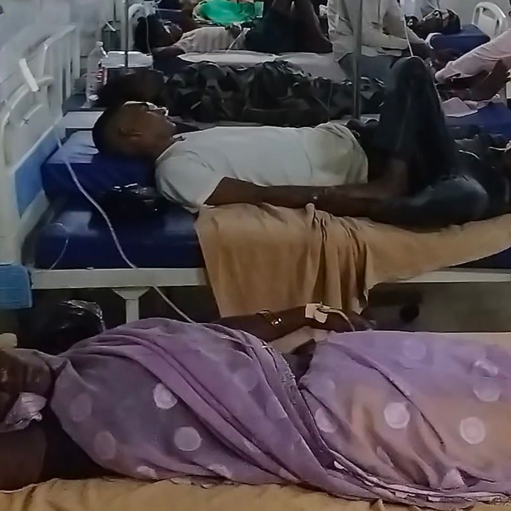 मड़ुए की लिट्टी खाने से 66 लोग बीमार:बलिया में जीवित्पुत्रिका व्रत के दिन बिगड़ी तबीयत, 65 डिस्चार्ज, एक का इलाज जारी