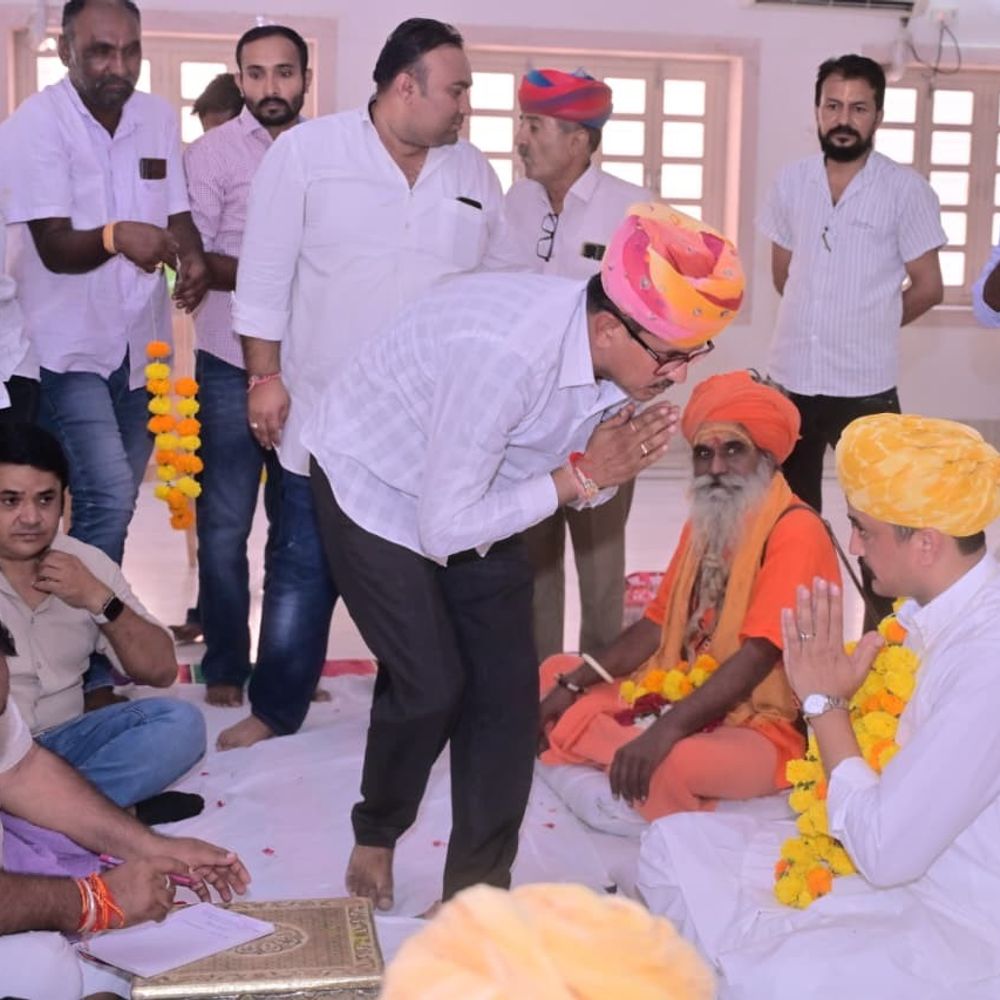 रावल मल्लीनाथ मंदिर प्राण-प्रतिष्ठा यात्रा मेवानगर पहुंची:क्षत्रिय समाज के प्रतिनिधियों ने मंदिर के लिए 15.69 लाख देने की घोषणा की