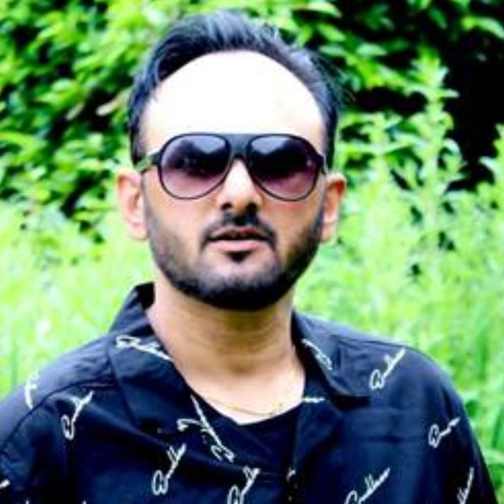 इंग्लैंड में हुई मौत, 17 दिन बाद गांव पहुंचा युवक:तरनतारन के नौशहरा ढाला में शोक, पत्नी और बेटी को छोड़ गया गोल्डी