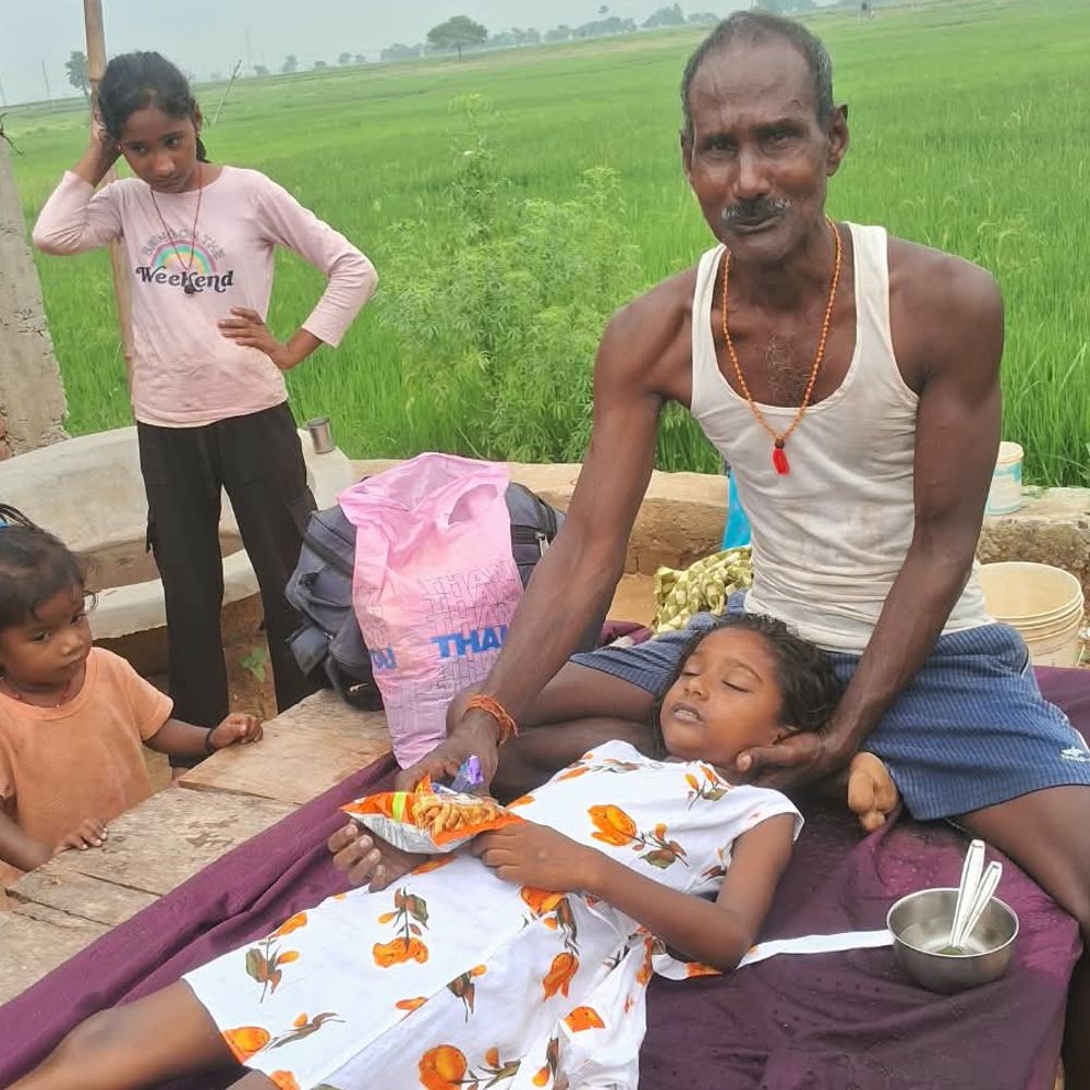 बांका-टहलने निकली 9 साल की बच्ची की अचानक मौत:सहेलियों के साथ टहलते समय हुई बेहोश, अस्पताल पहुंचने से पहले तोड़ा दम