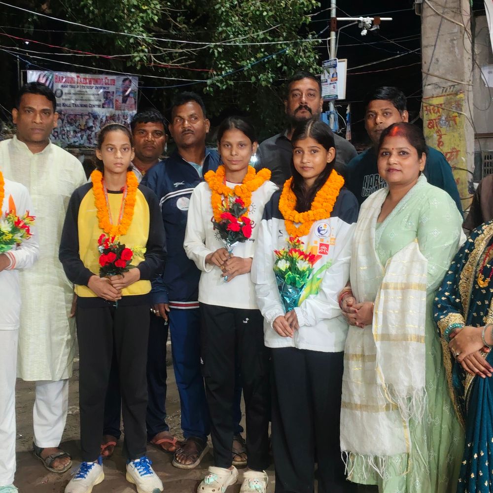 बरौनी के ताइक्वांडो खिलाड़ियों ने जीते 4 गोल्ड मेडल:स्टेट-नेशनल लेवल पर लहराया परचम, वापसी पर हुआ स्वागत