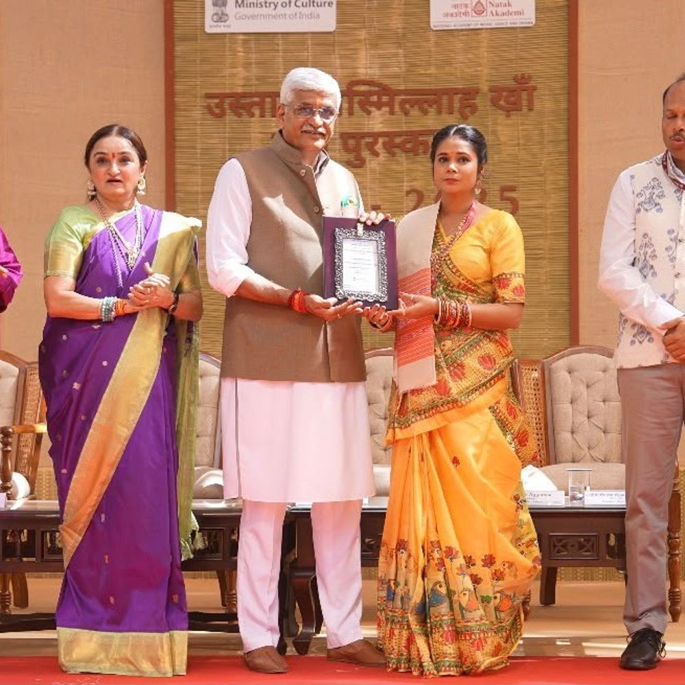 भोजपुरी लोकगायिका मनीषा को मिला युवा पुरस्कार:भोजपुरी से मैथिली तक लोकगीतों की पहचान, कहा- कभी इस मुकाम की कल्पना नहीं की थी