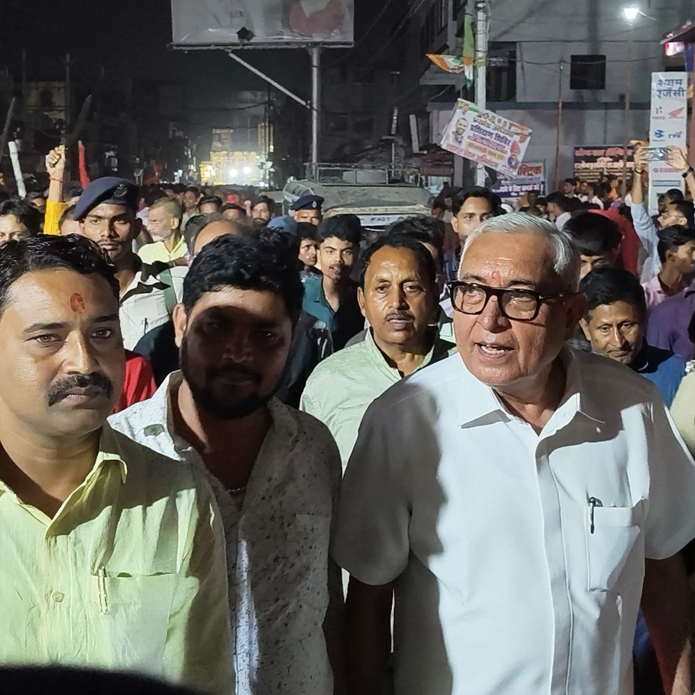 कड़ी सुरक्षा के बीच मां दुर्गा प्रतिमाओं का विसर्जन:सांसद देवेश चंद्र ठाकुर हुए शामिल, पुलिस और SSB के जवान तैनात
