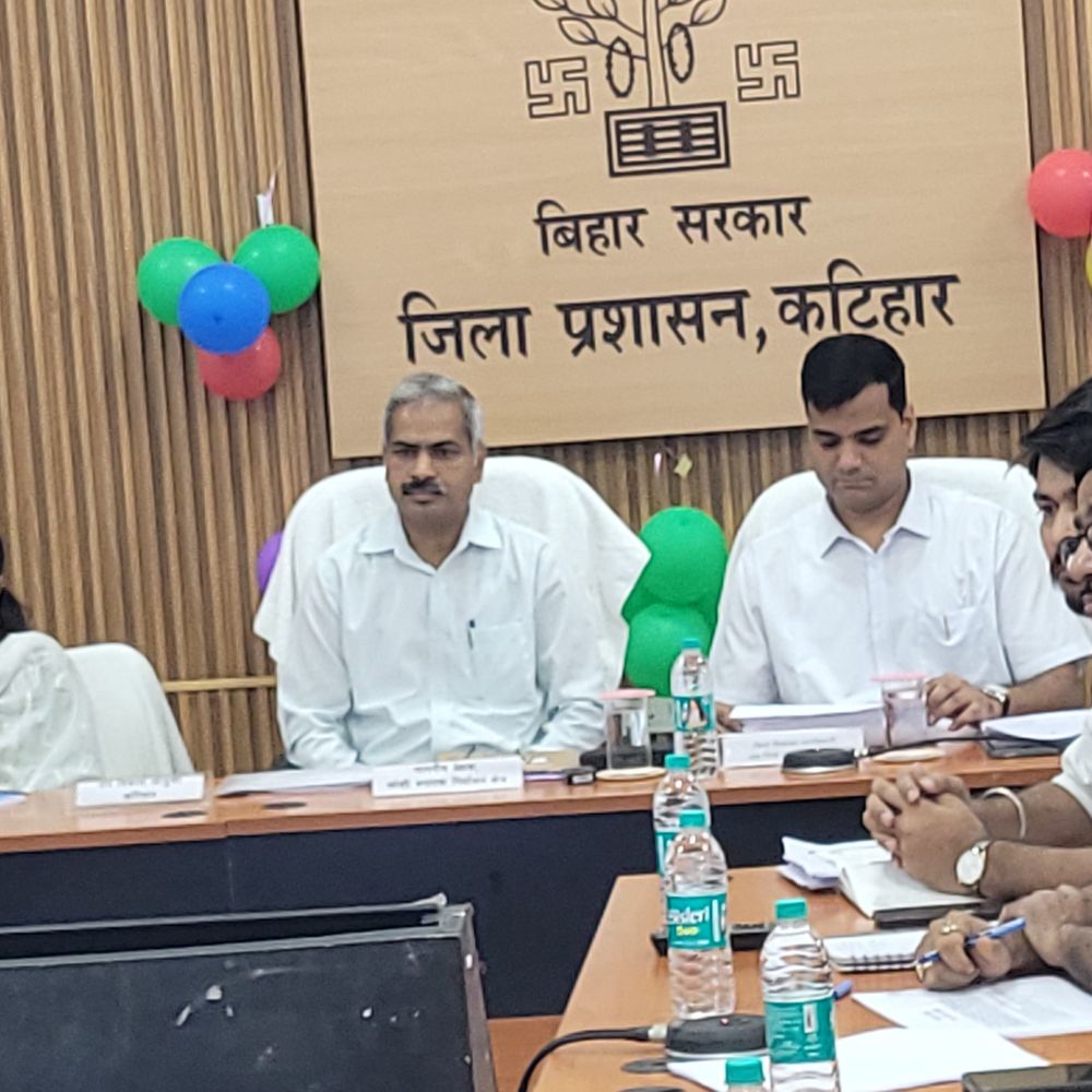 कोशी स्नातक चुनाव की तैयारी, आब्जर्वर ने की रिव्यु:कटिहार में 23 अक्टूबर को मतदान, 27 को काउंटिंग; 20 बूथों पर 10,977 वोटर