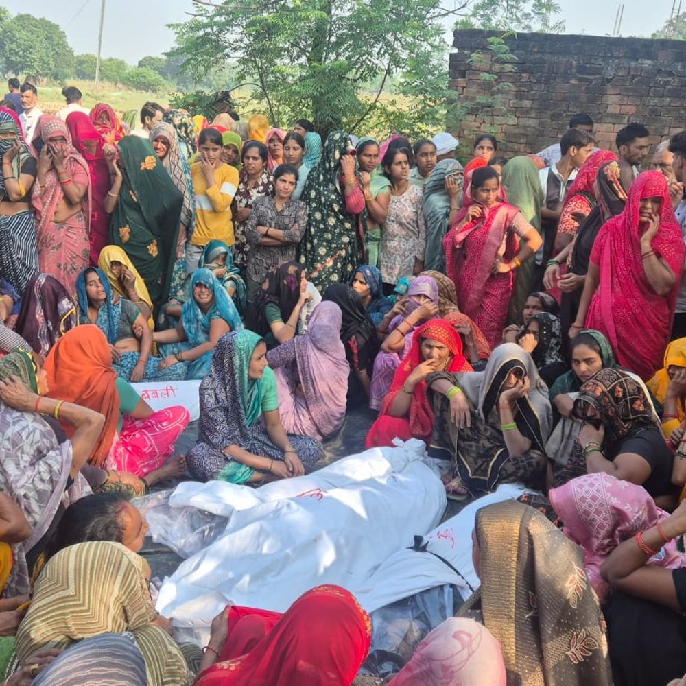 बेटे की मौत का सदमा, कैंसर पीड़ित पिता की मौत:25 साल के बेटे की कार एक्सीडेंट में हुई थी मौत, लखनऊ में भर्ती थे