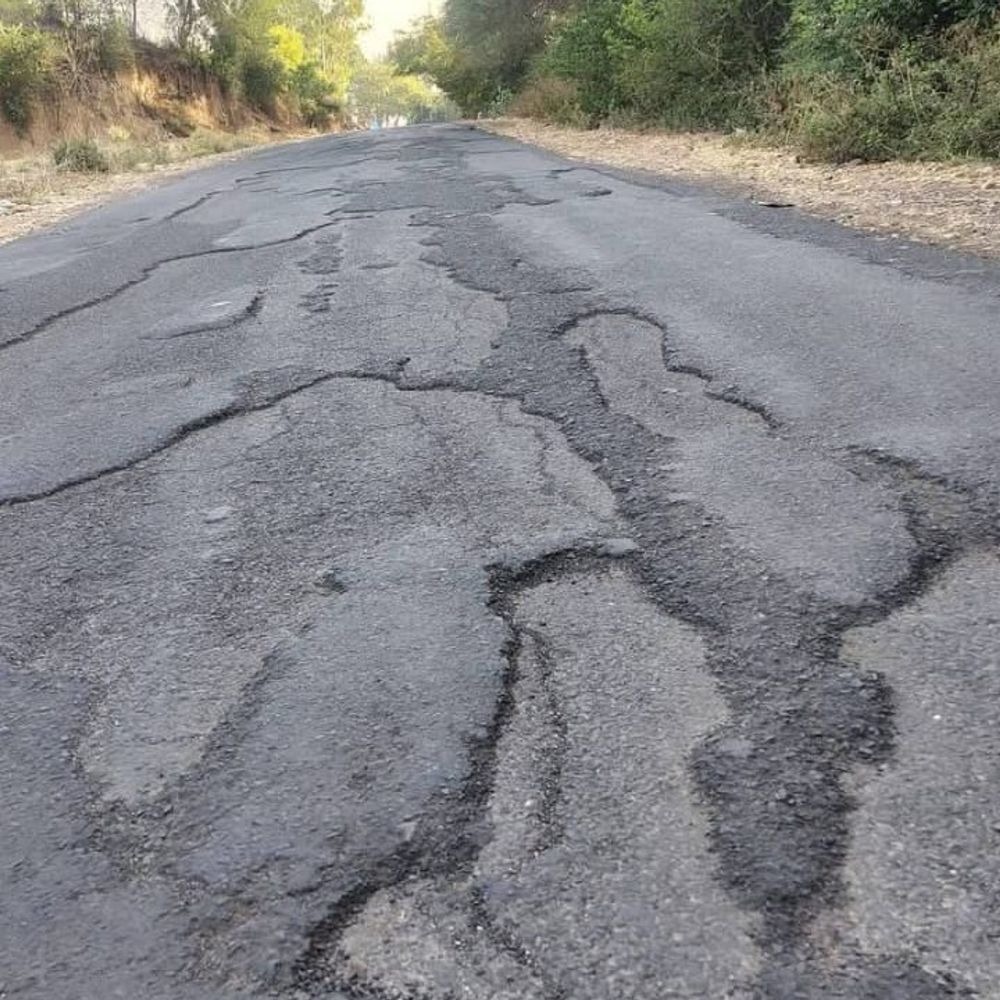 PWD ने 140 किमी सड़क पूरी होने का दावा:74.96 करोड़ के दावे पर सवाल; पोस्ट में SH-22 को SH-67 बताया, फिर डिलीट की