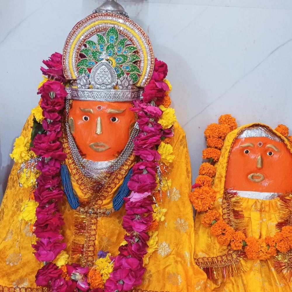 नानादेवी माता मंदिर में नौ दिन अखंड ज्योत:नवमी पर हवन और दशहरे पर महाआरती, भक्तों ने की पूजा-अर्चना