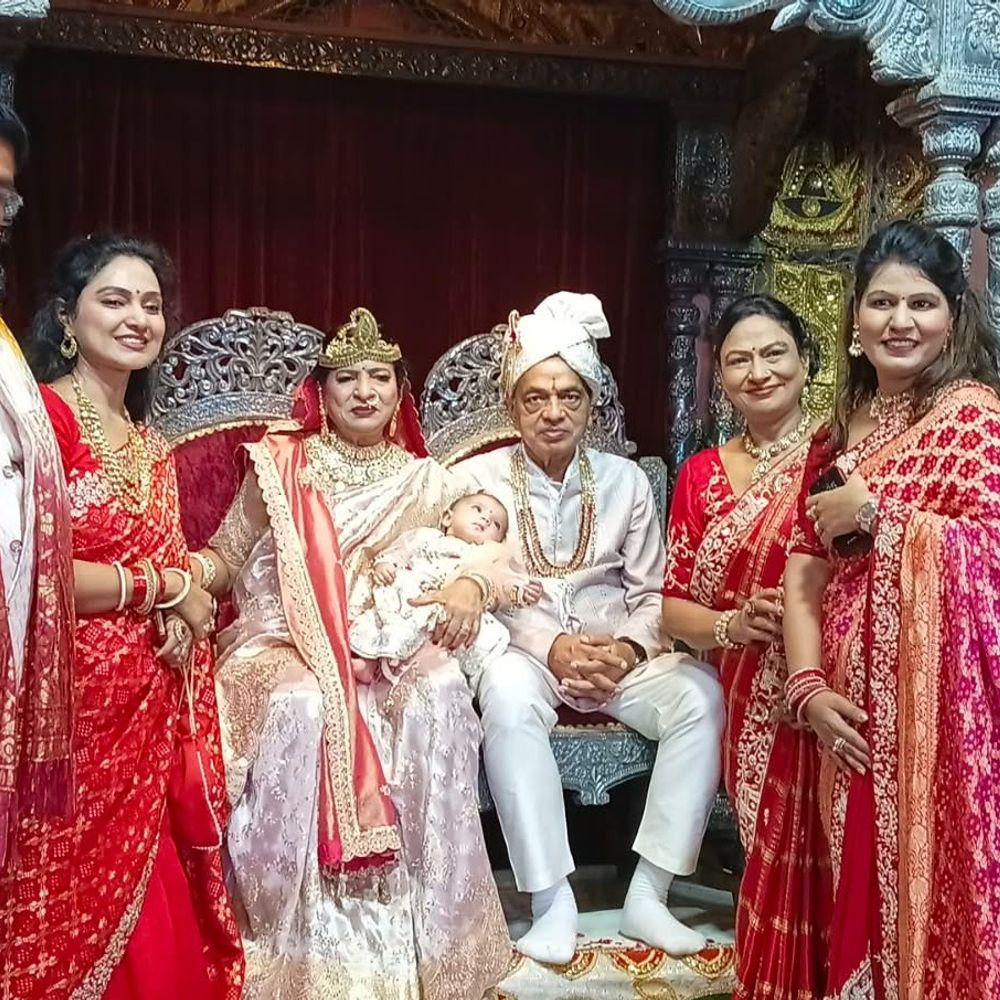 हल की नोक से घड़े में प्रकट हुईं मां जानकी:जनकपुरी में गूंजे बधाई गीत, जनक-सुनयना ने बांटी मिठाई