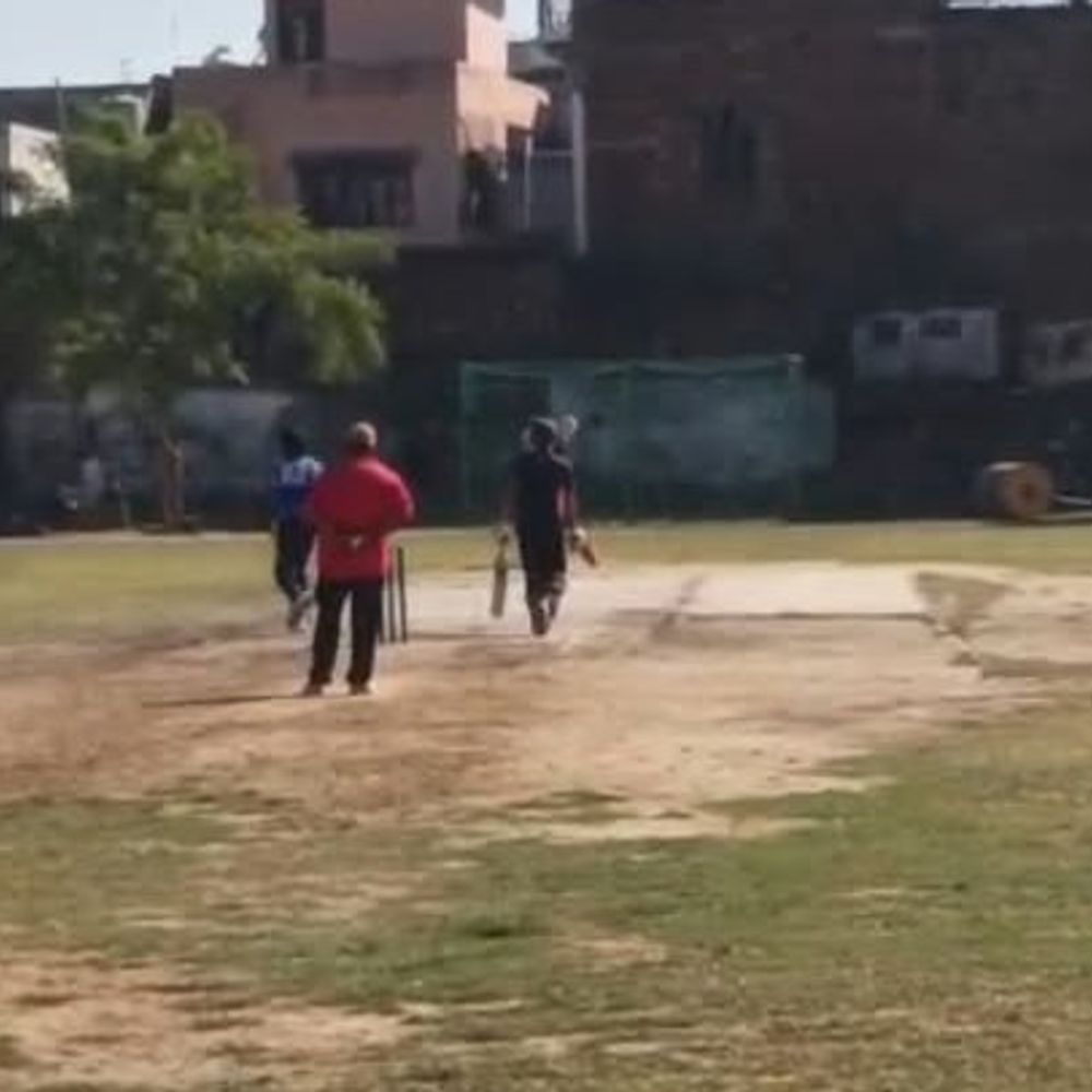 सहारनपुर में SBBA ने दिवाली-कप में लगातार दो मैच जीते:अल्फा जायंट्स नोएडा और यूवी क्रिकेट अकादमी को हराया; दीपक राणा ने 129 रन बनाए और दो विकेट लिए