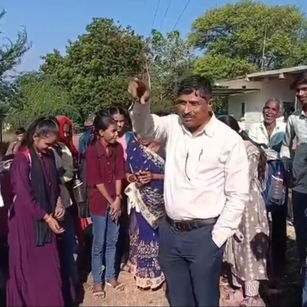 निलंबित प्राचार्य मालवीय ने चुनाव लड़ने के संकेत दिए:बोले- चंद्रगुप्त नहीं मिला तो खुद मैदान में उतरेंगे; पार्टी या निर्दलीय पर फैसला नहीं