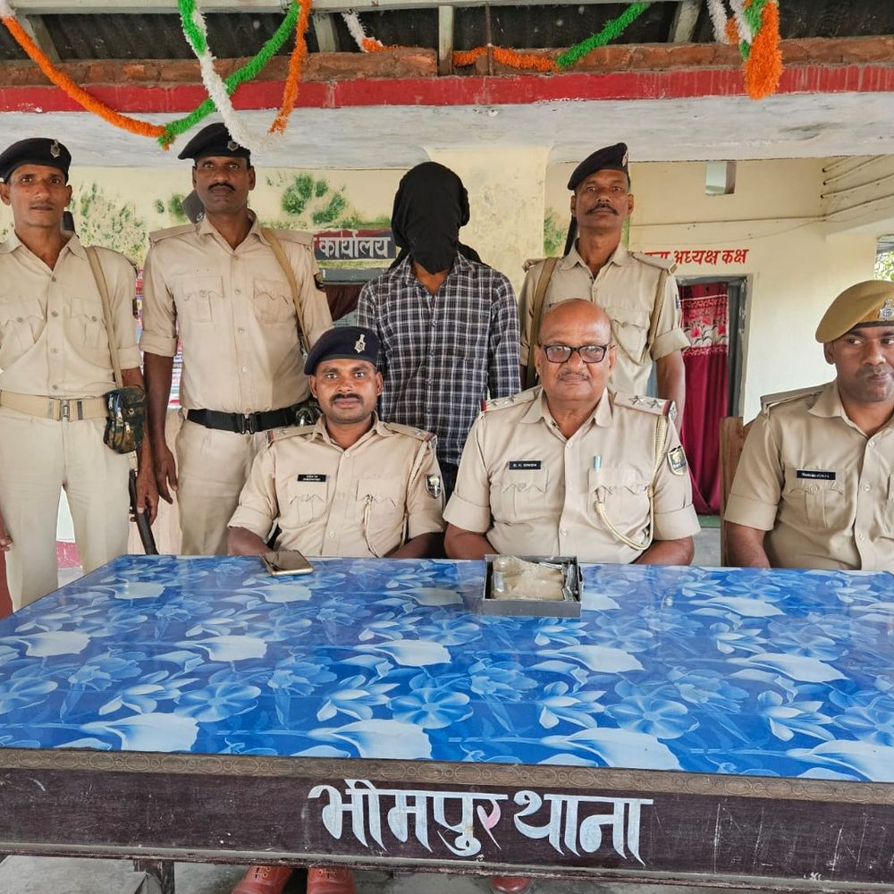 सुपौल में अंडा-मुर्गा दुकान से 100GM स्मैक मिला, दुकानदार अरेस्ट:SP के निर्देश पर जीवछपुर बाजार में पुलिस ने की कार्रवाई
