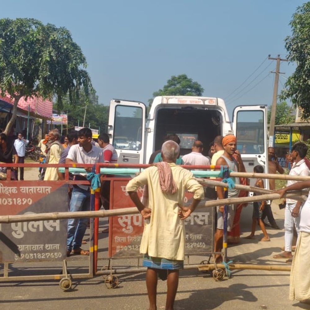 सुपौल में ट्रक ने बाइक सवार को रौंदा; मौत:2 लोग सुरक्षित, NH-327E पर जाम; पुलिस लोगों को समझाने में जुटी