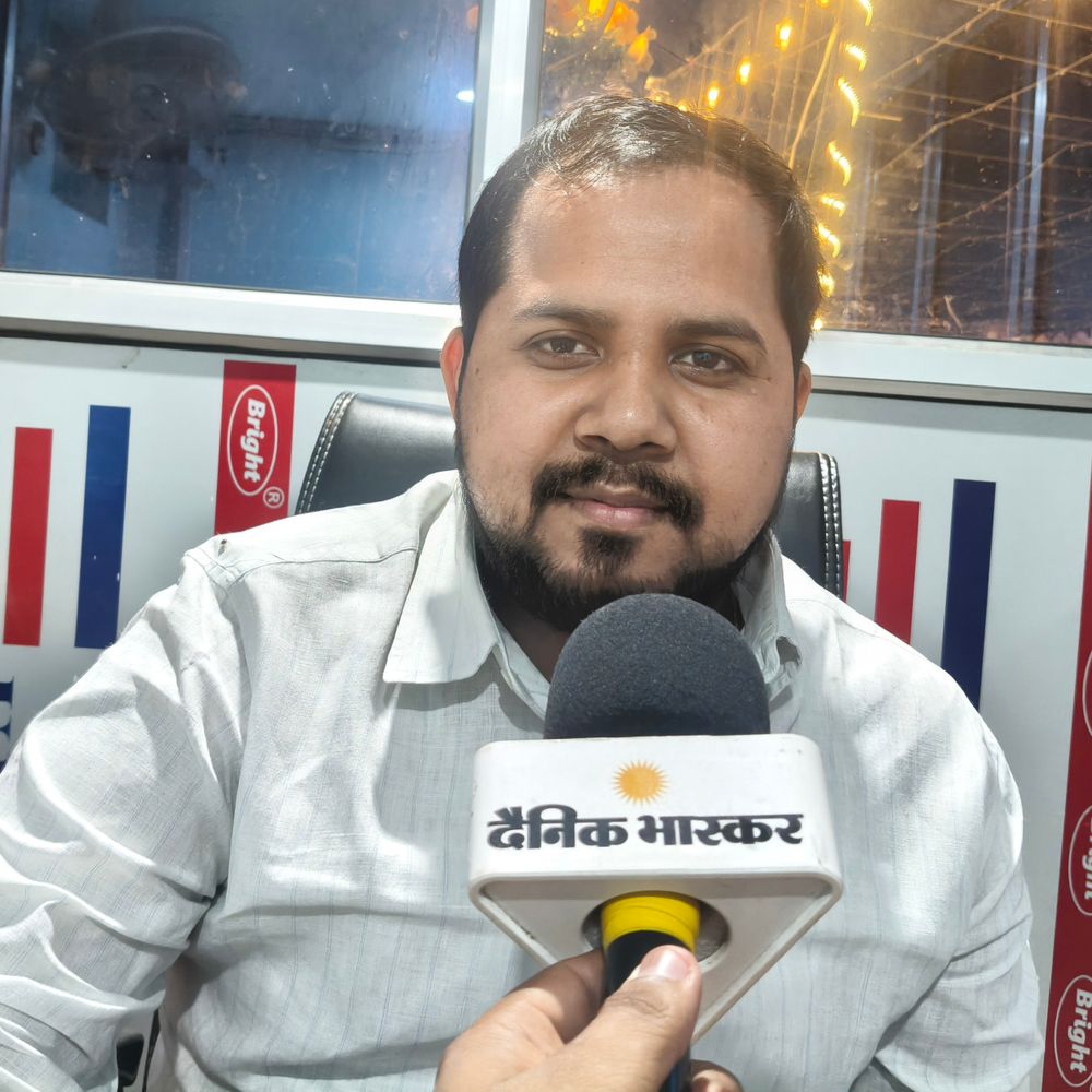 आशुतोष राणा का तिरहुत में NDA की जीत का दावा:बंशीधर बृजवासी को बड़ा कलाकार बताया, RJD के जनाधार पर सवाल उठाए
