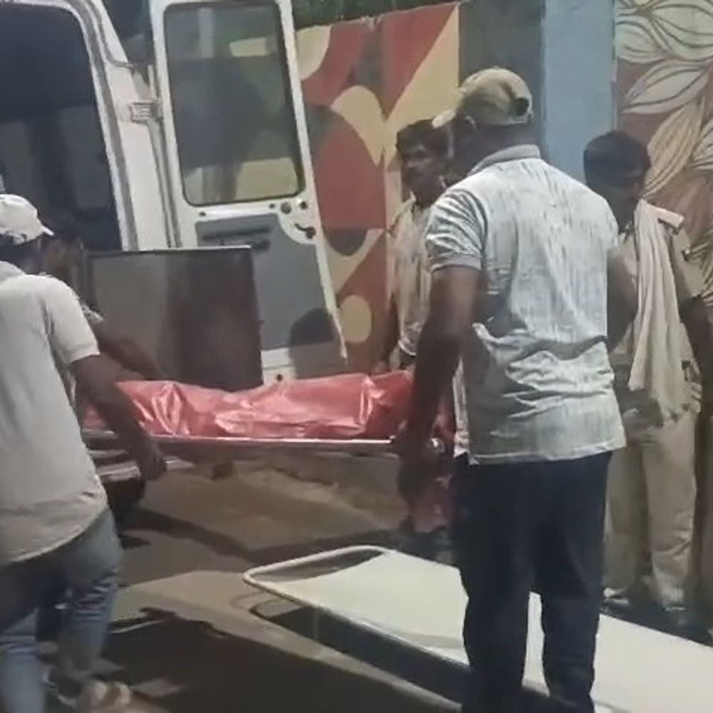 सीतामढ़ी में ट्रक ने भिखारी को रौंदा, मौत:चांदनी चौक के पास एक्सीडेंट, पुलिस ने ट्रक जब्त किया