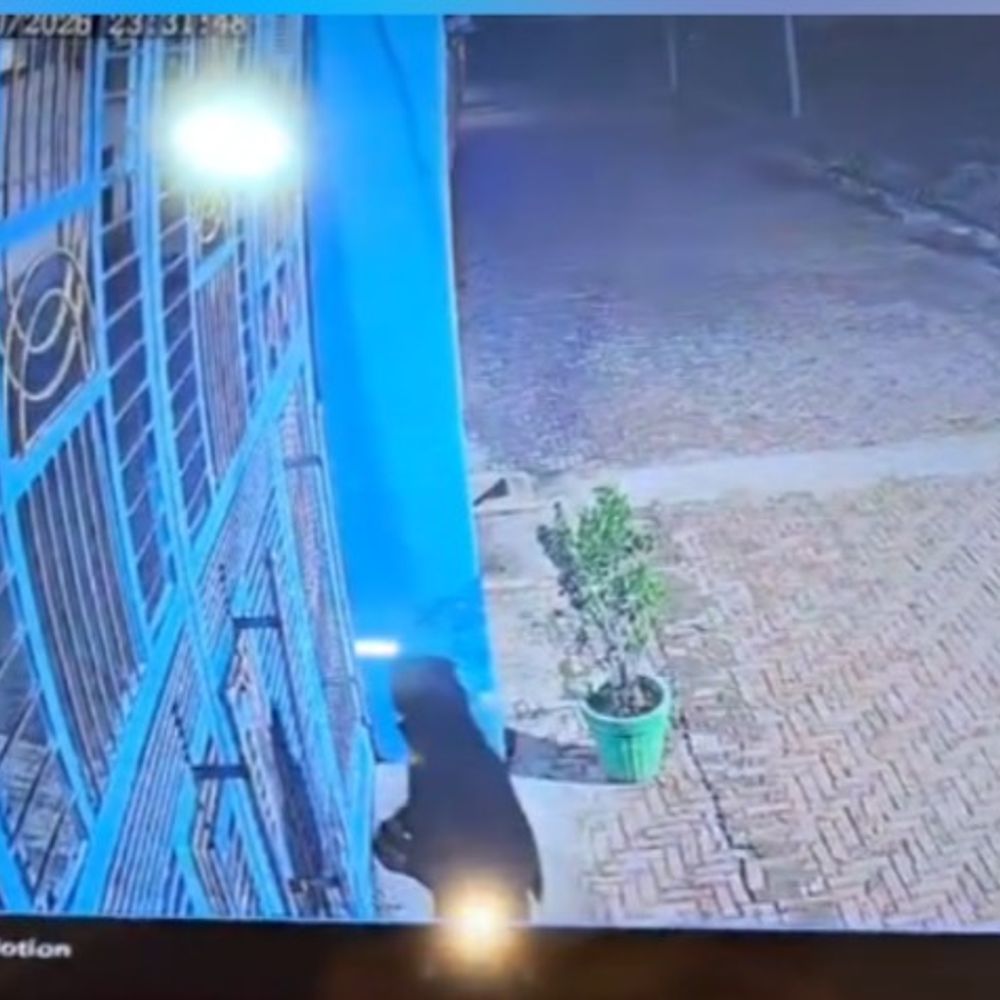 लुधियाना में गुरुद्वारा साहिब के गेट पर फायरिंग:जगराओं के गगड़ा गांव में अज्ञात लोगों ने फेंकी चिट्ठी, बाबा अमरजीत सिंह को जान से मारने की धमकी