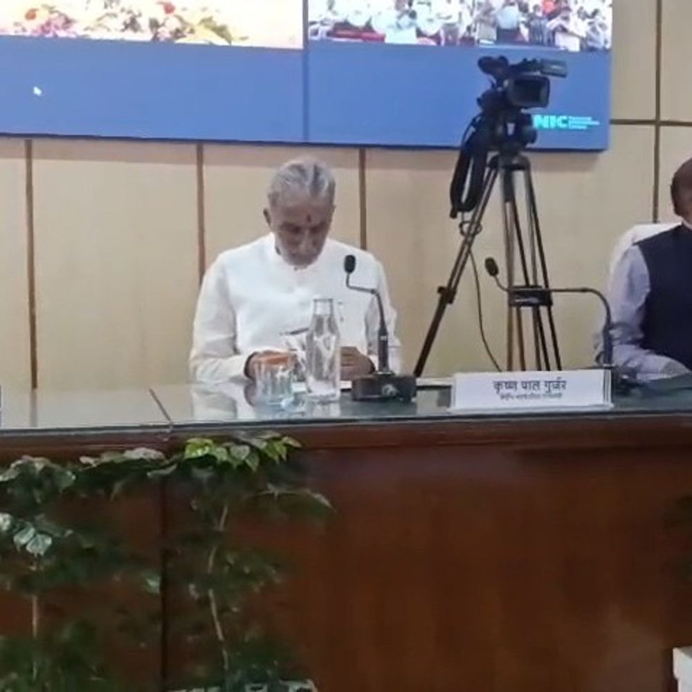 केंद्रीय राज्यमंत्री ने साधा कांग्रेस-विपक्षी दलों पर निशाना:करनाल में  कृष्णपाल बोले- भारत में बांग्लादेश- नेपाल जैसे बदलाव की गलतफहमी न पालें