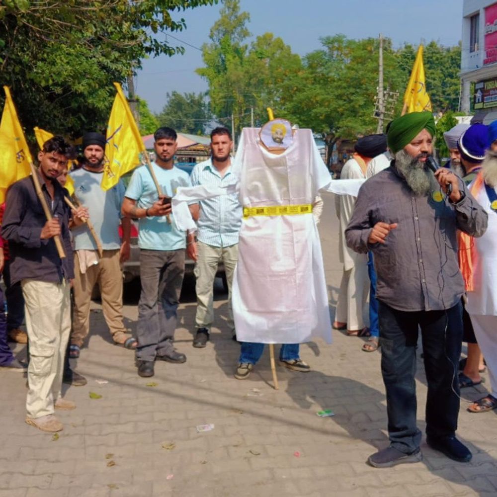 नूरमहल में मिसल सतलुज ने CM का पुतला फूंका:ड्रग्स माफिया के खिलाफ किया प्रदर्शन; कहा-परविंदर झोटा की हत्या सरकार की नाकामी