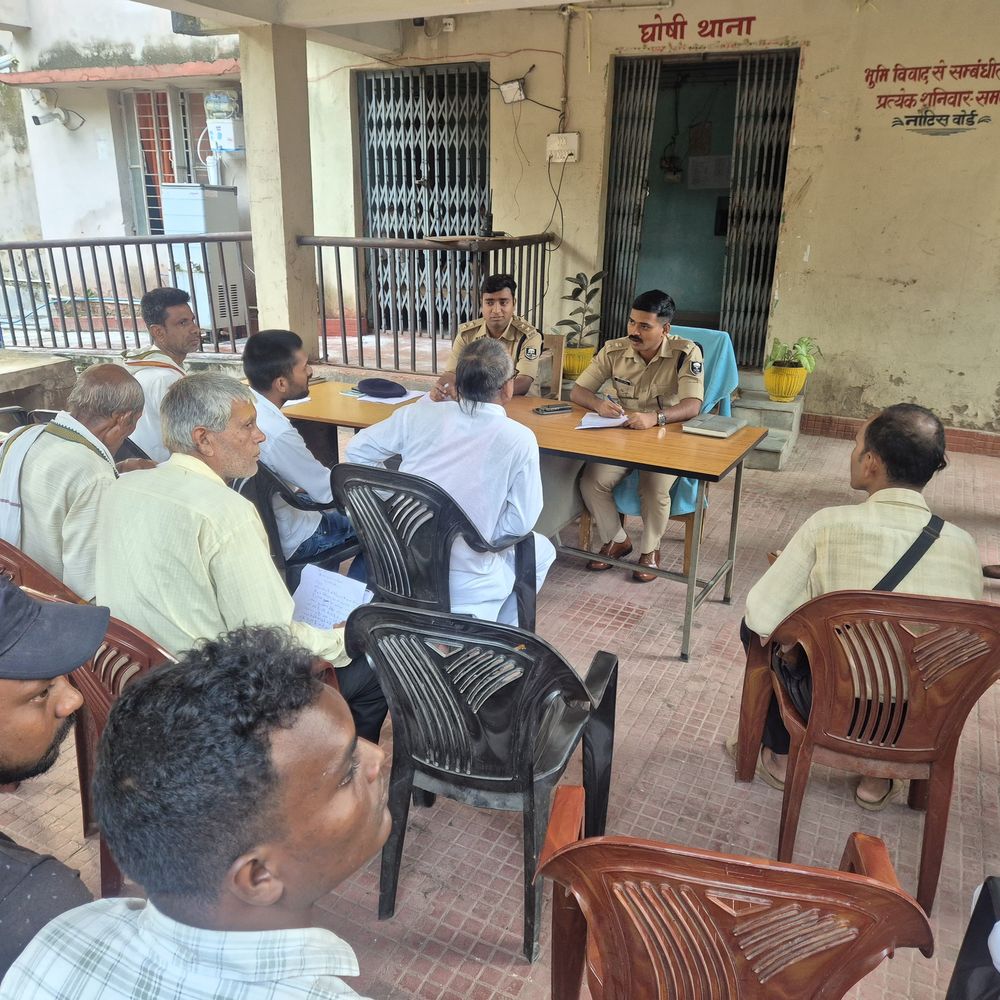 जहानाबाद में SP ने थाने में लगाया जनता दरबार:लोगों की शिकायतें सुनीं; अफसरों को जल्द और निष्पक्ष कार्रवाई के निर्देश