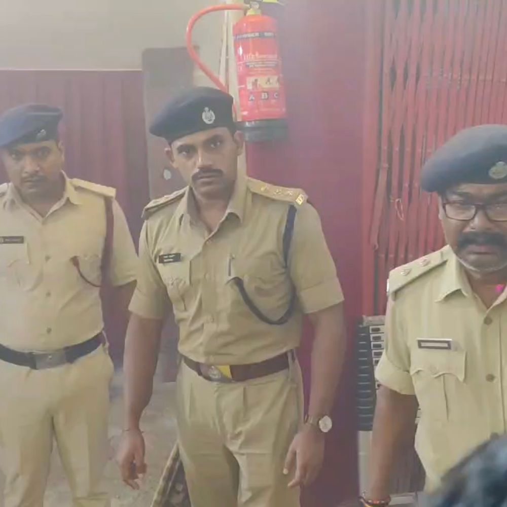 दुर्गा पूजा पंडालों में हवन पर लगी रोक:बाहर सुरक्षित जगह पर करना होगा, श्रद्धालुओं की सुरक्षा के लिए निर्देश जारी