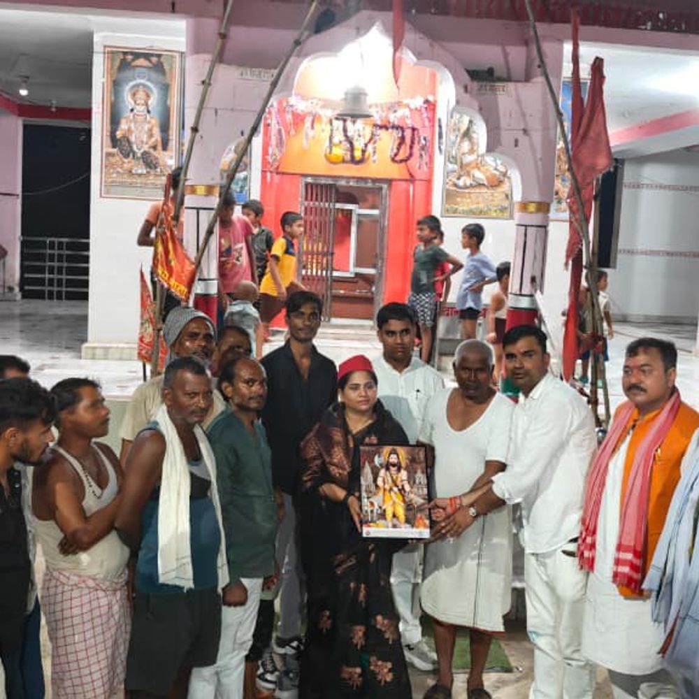 सांसद देवेश शाक्य ने घाटमपुर के मंदिरों में दर्शन किया:मां कूष्मांडा देवी-बैजनाथ धाम और नगेली देवी मंदिर में की पूजा-अर्चना; सुख समृद्धि की कामना