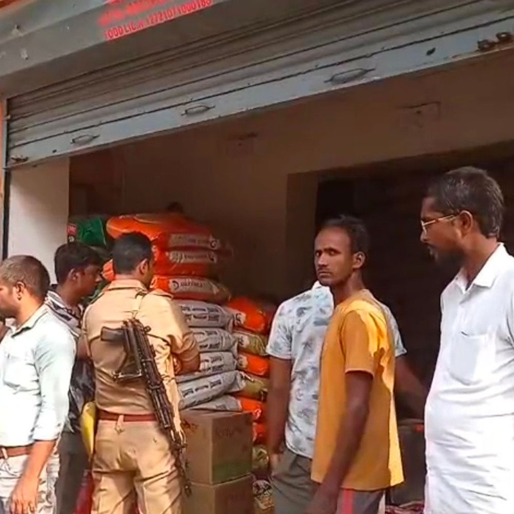 रायबरेली में 1.04 लाख रुपए का मिलावटी तेल सीज:दीपावली से पहले जेप्टो, ब्लिंकिट, फ्लिपकार्ट के डार्क स्टोर भी खंगाले