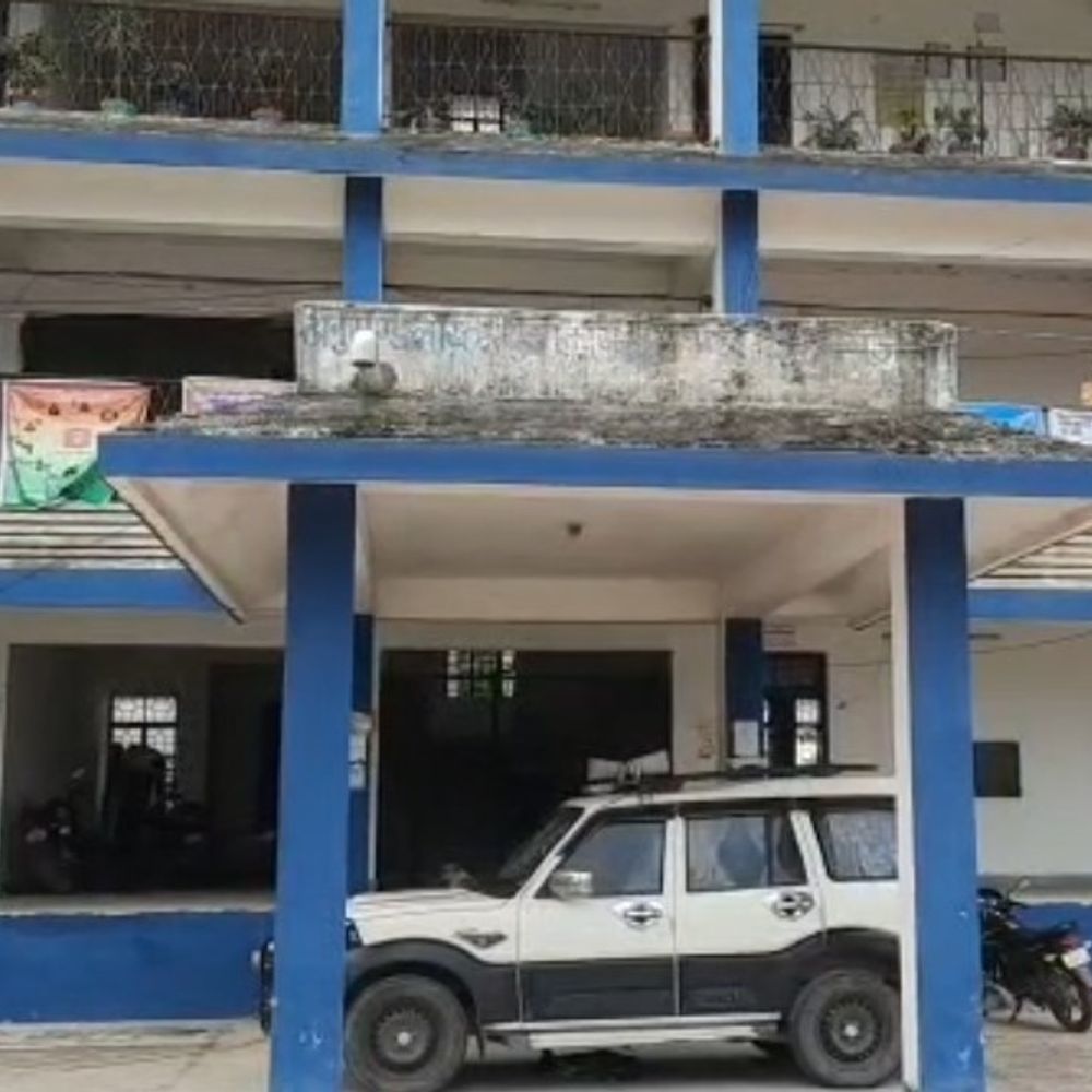 कोशी स्नातक निर्वाचन की तैयारी,कल वोटिंग:किशनगंज के 3554 मतदाता 8 केंद्रों पर डालेंगे वोट, बैलेट बॉक्स का होगा इस्तेमाल