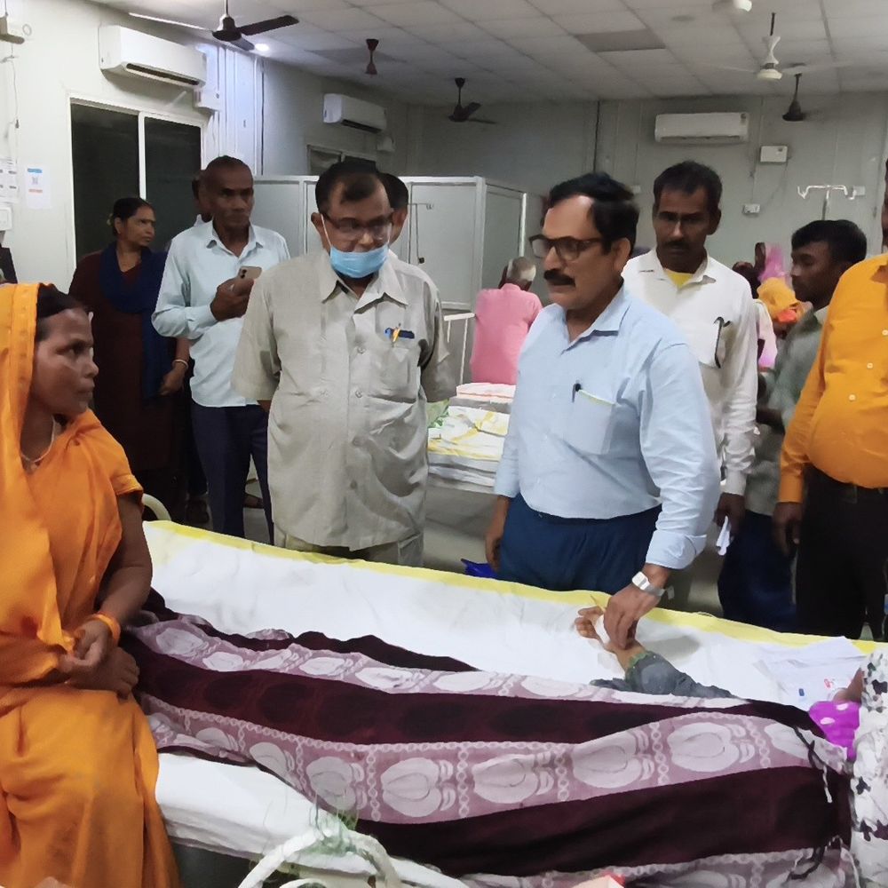 सिविल सर्जन ने जहानाबाद सदर अस्पताल का निरीक्षण किया:डॉक्टरों की गैरहाजिरी पर वेतन काटने की चेतावनी, कुछ घंटे पहले हुई मरीज की मौत