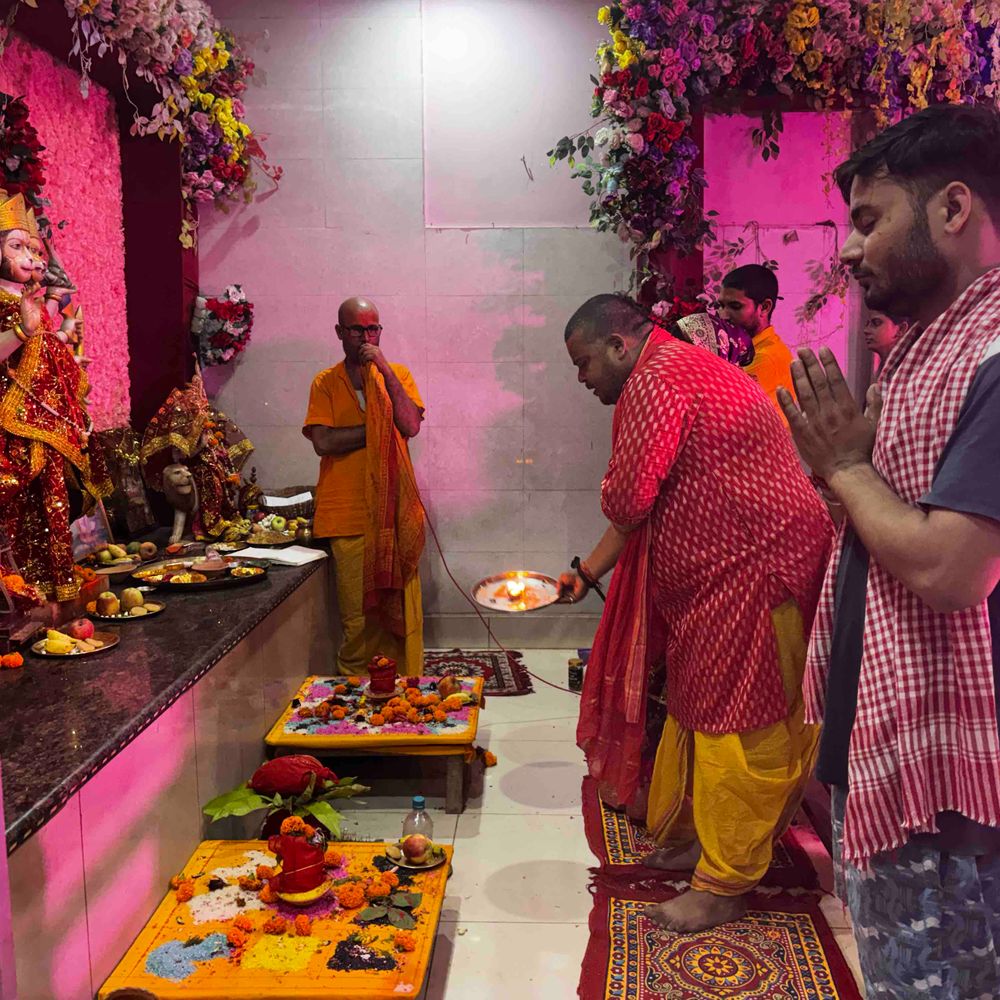 मोतिहारी के मंगलायतन मंदिर में 251 मनोकामना कलश स्थापित:नवरात्रि पर दिखी अनोखी आस्था, मुहल्ले के लोगों ने अपने नाम से किए स्थापित
