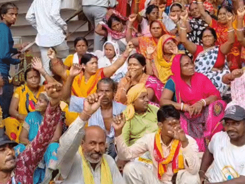 आज पूरे बिहार में सफाईकर्मियों का निगम मुख्यालय घेराव:पटना में मौर्य लोक में करेंगे प्रदर्शन, मांगें नहीं पूरी होने पर कर रहे आंदोलन