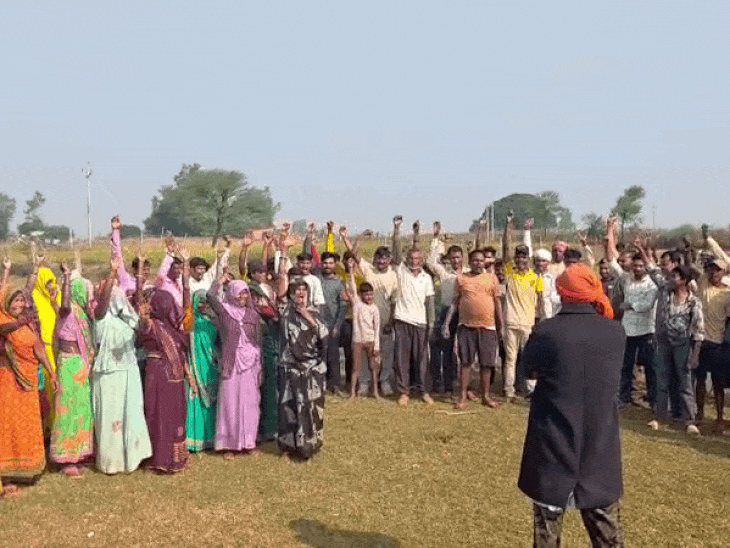 ‘लड़ते-लड़ते शहीद हो गई विमला, मैं भी शहीद हो जाऊंगा’:रीवा में पत्नी की मौत के बाद पति बोला, उमंग सिंघार बोले- आदिवासियों की आवाज कुचल रही सरकार