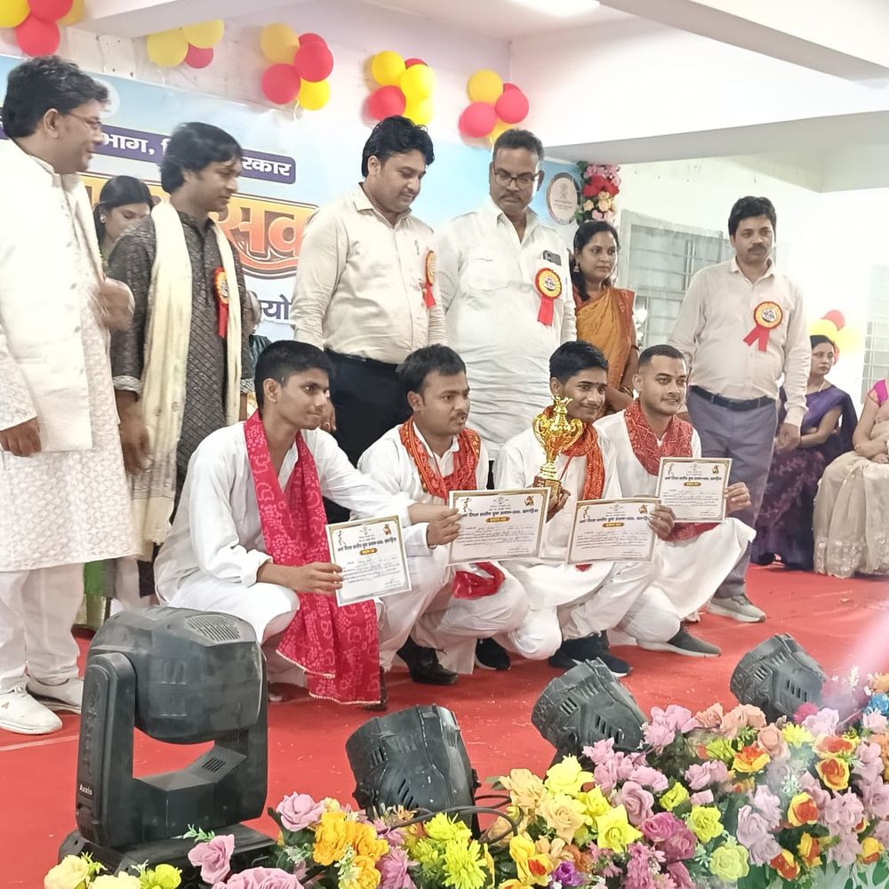 खगड़िया में युवा उत्सव शुरू, DM-DDC ने किया उद्घाटन:लोकगीत-नृत्य से साइंस एग्जीबिशन तक युवाओं ने दिखाया टैलेंट