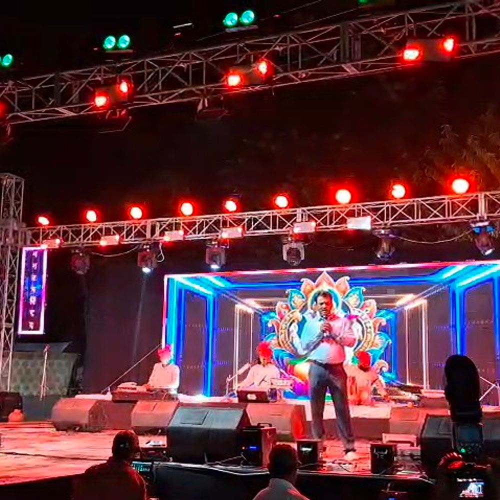 डूंगरपुर में लक्ष्मण मैदान में दीपावली मेला शुरू:13 नवंबर तक खरीदारी, झूले और सांस्कृतिक कार्यक्रम; गेपसागर झील पर पहली बार लेजर शो
