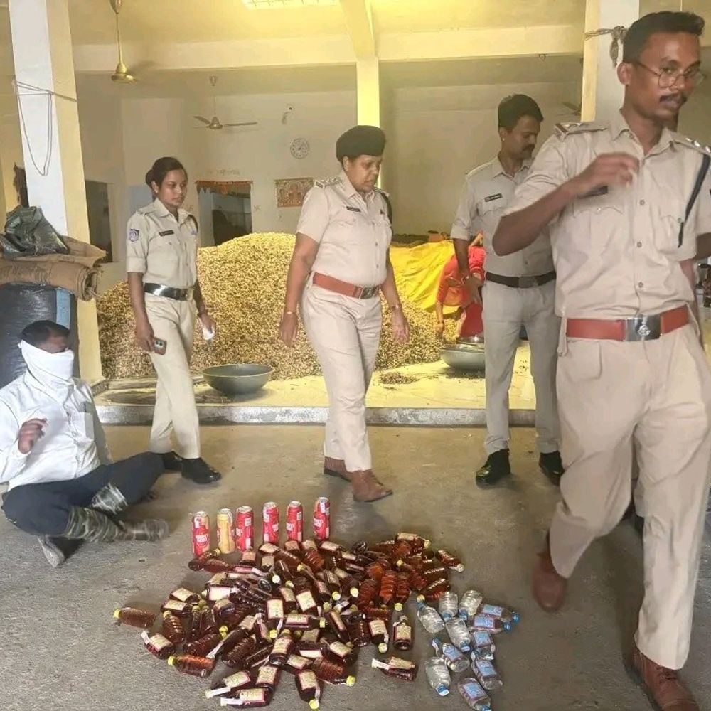 110 क्वार्टर देशी शराब और 6 बीयर कैन जब्त:मंदसौर में आरोपी के खिलाफ आबकारी एक्ट में केस दर्ज, सागर कांड के बाद विभाग सख्त