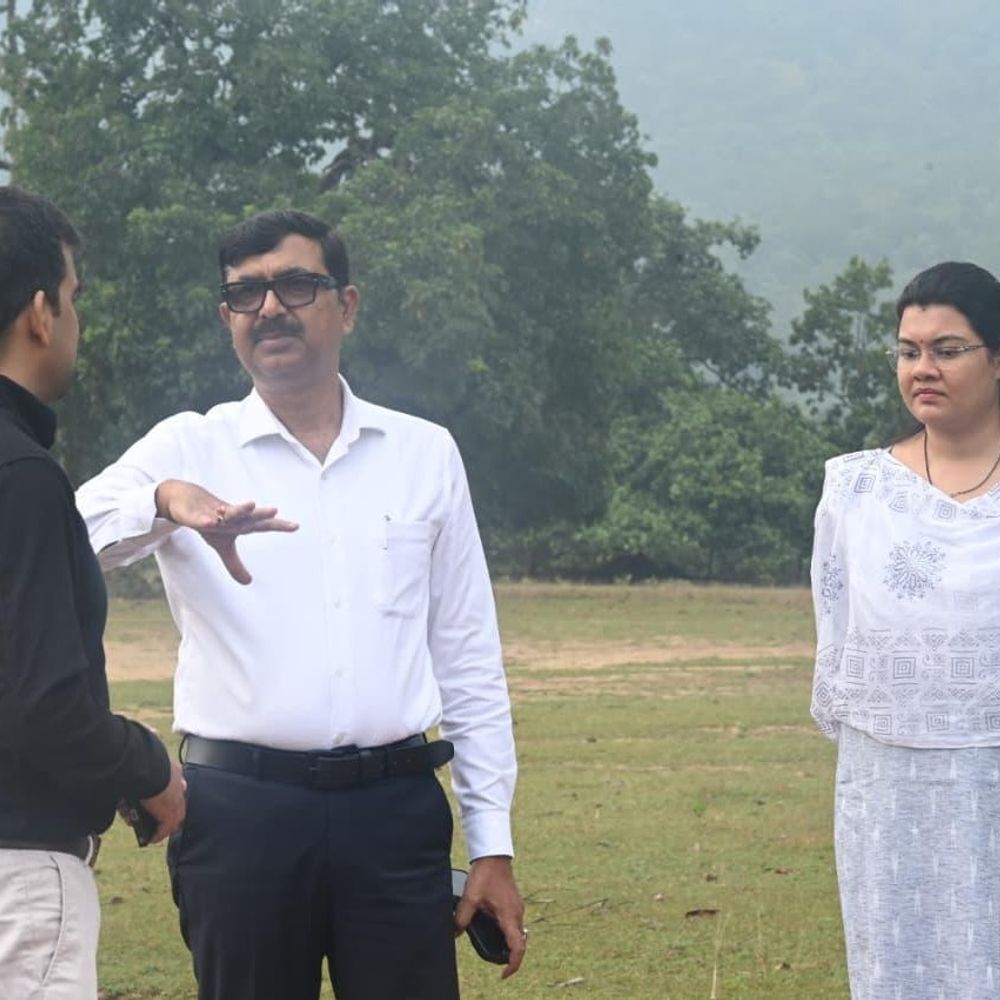 DM ने चोरमरा में 20 एकड़ जमीन-गर्मजलस्रोत का किया निरीक्षण:जमुई में इको-टूरिज्म पर मंथन, एक दिवसीय जनजातीय विकास कार्यशाला की गई आयोजित