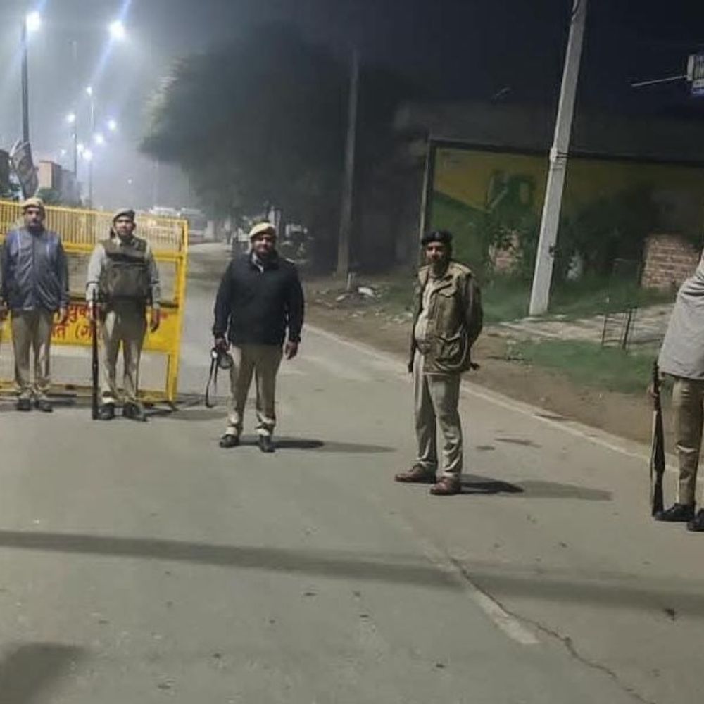 सोनीपत पुलिस ने दिल्ली सीमा पर 12 नाके लगाए:NCR में प्रदूषण रोकने के लिए NH-44 पर ट्रैफिक डायवर्ट; वाहनों को KMP-KGP से भेजा