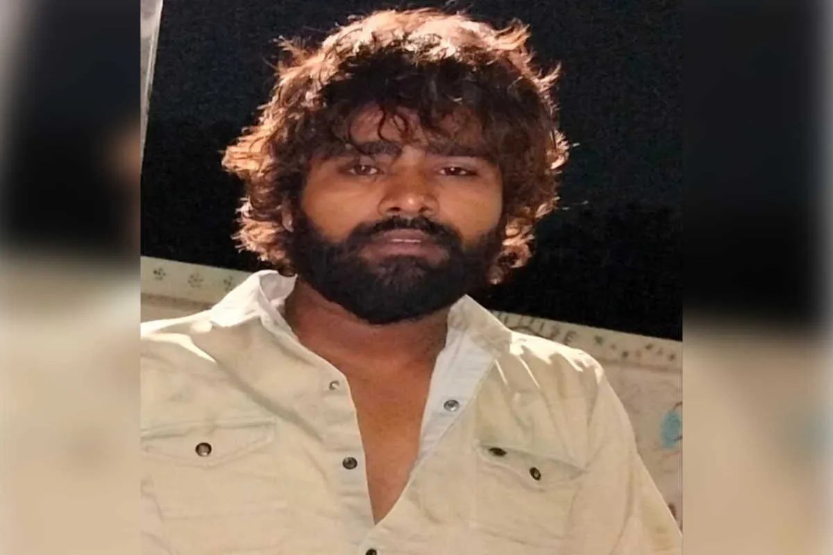 भाई-दोस्त के साथ गरबा देखकर घर लौट रहा था राजस्थान का युवक, अहमदाबाद में रास्ता रोककर चाकू से हमला, अस्पताल में मौत