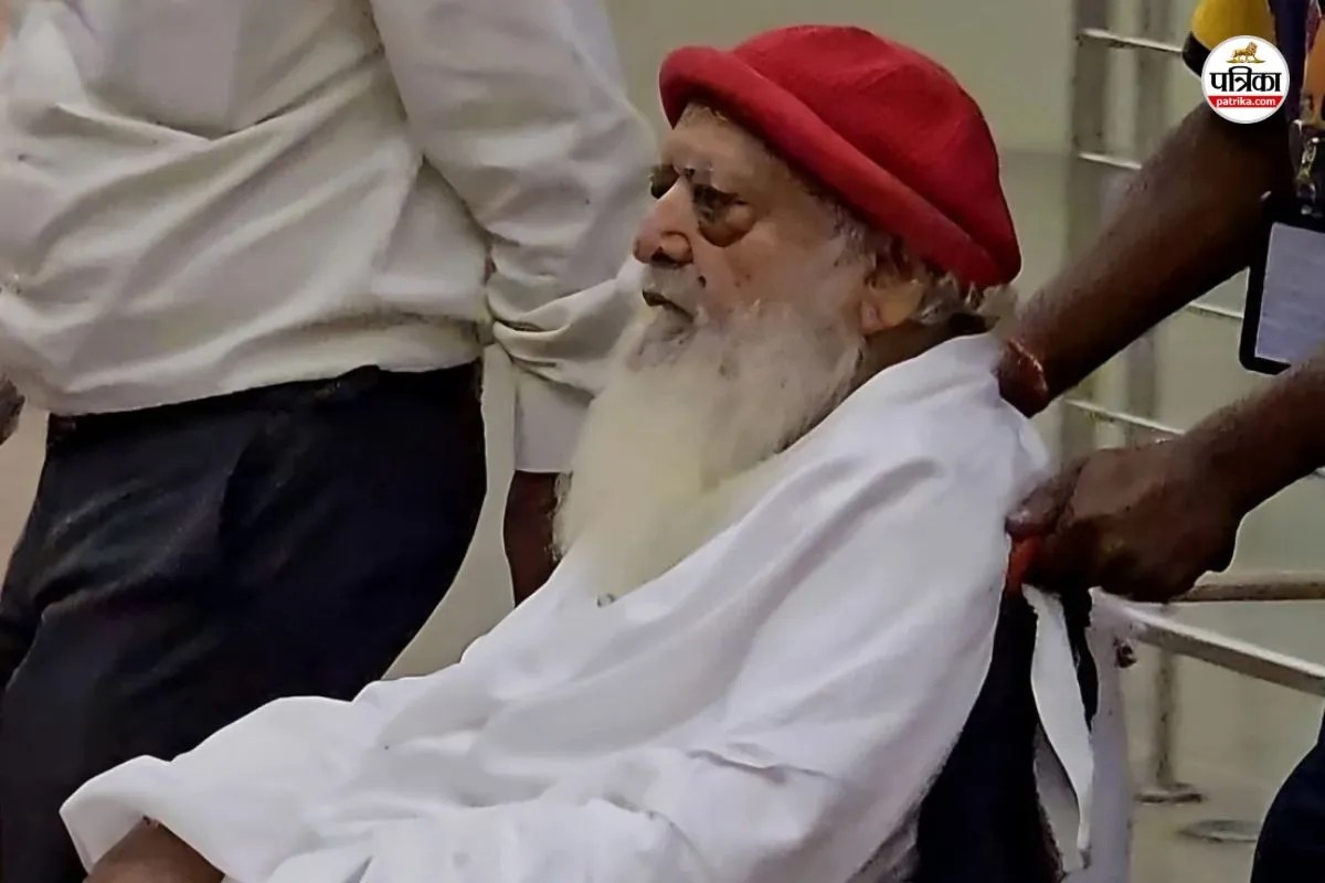 पैरोल खत्म होने पर एयर एम्बुलेंस से लौटा आसाराम, जोधपुर जेल में नहीं मिला प्रवेश, आज शिफ्ट करने की संभावना