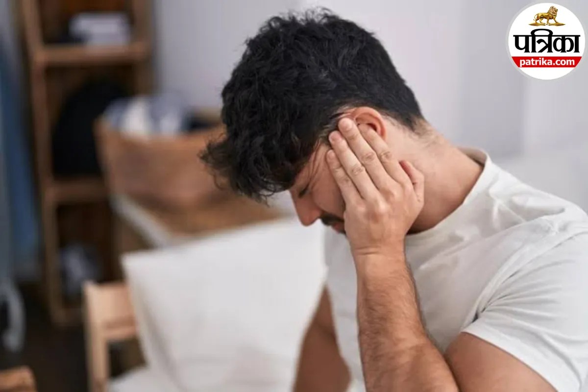 Autophony: कान में अपनी ही आवाज गूंजती हुई क्यों सुनाई देती है? जॉन हॉपकिंस मेडिसिन से जानें इसके कारण और बचाव के उपाय
